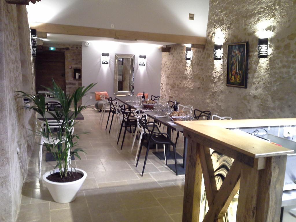 Le Vieux Chateau Airvault Εξωτερικό φωτογραφία