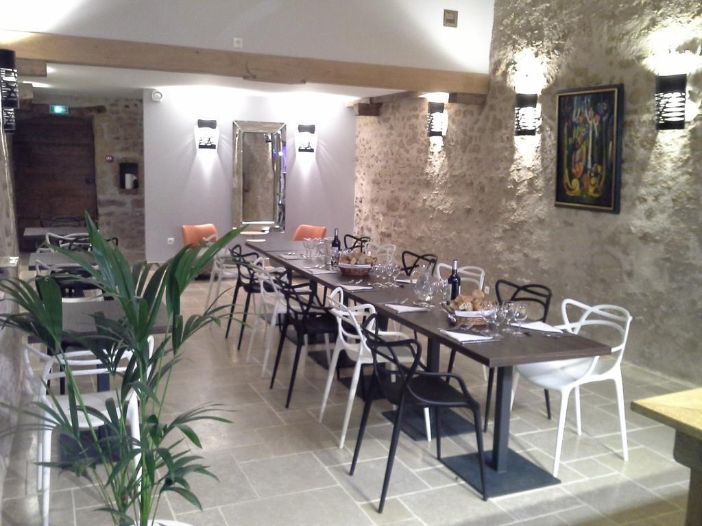 Le Vieux Chateau Airvault Εξωτερικό φωτογραφία
