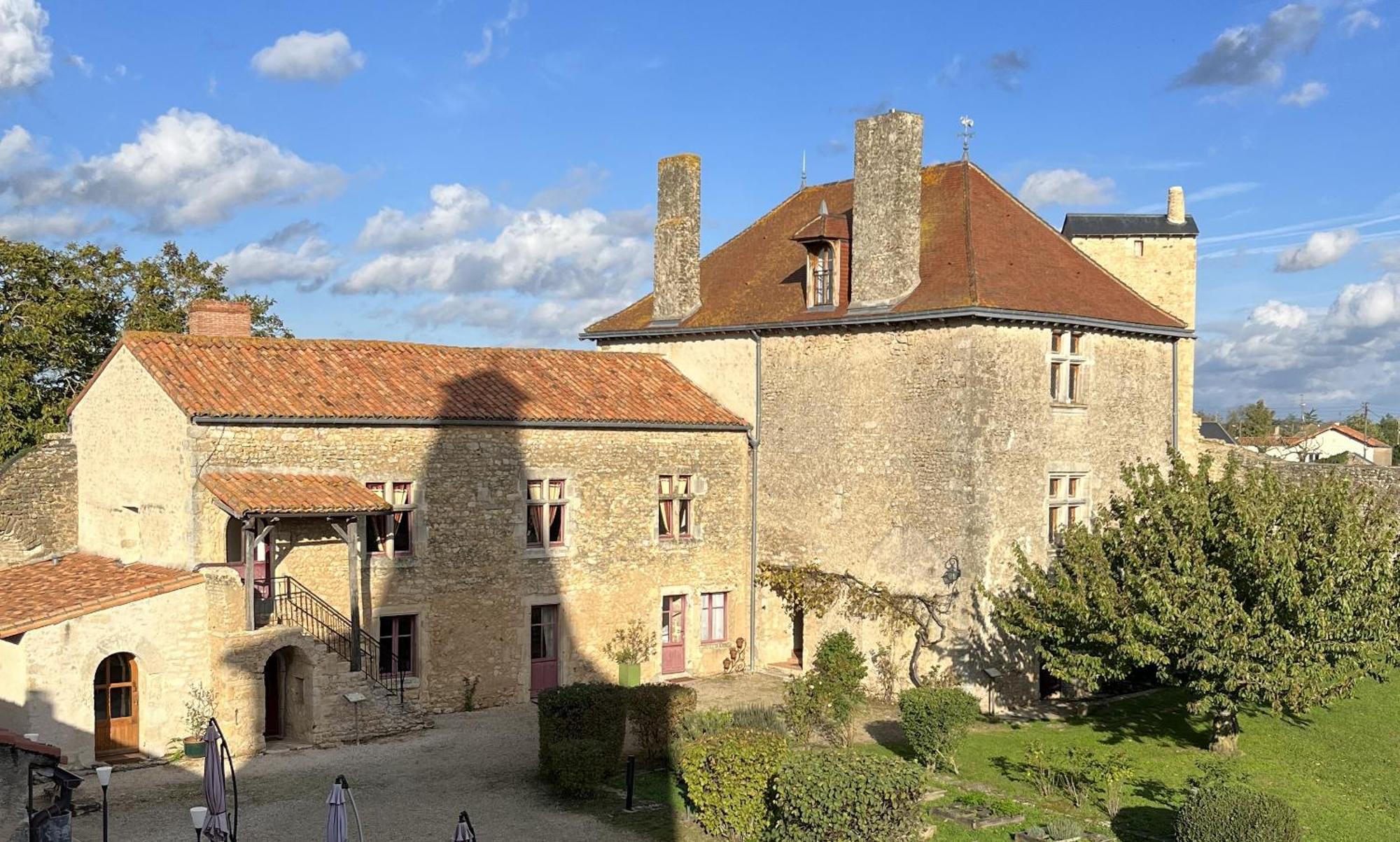 Le Vieux Chateau Airvault Εξωτερικό φωτογραφία