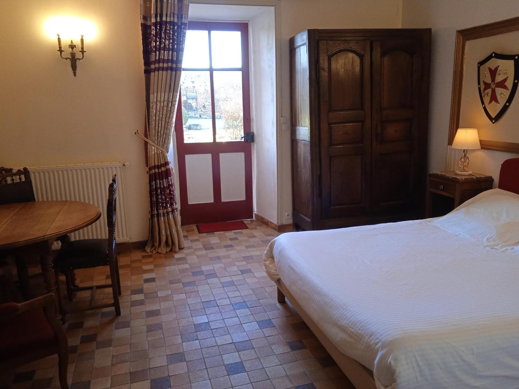 Le Vieux Chateau Airvault Εξωτερικό φωτογραφία